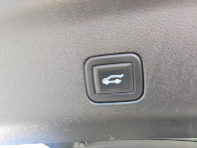 2024 Chevrolet Tahoe RST photo 29