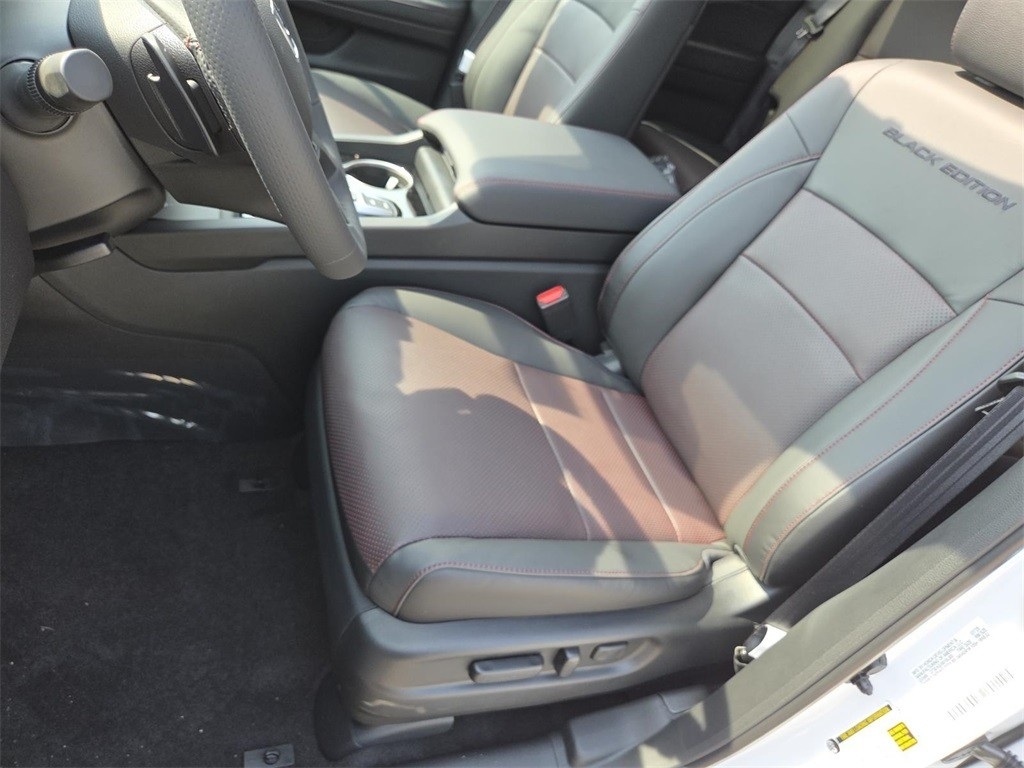 2025 Honda Ridgeline Black Edition photo 27