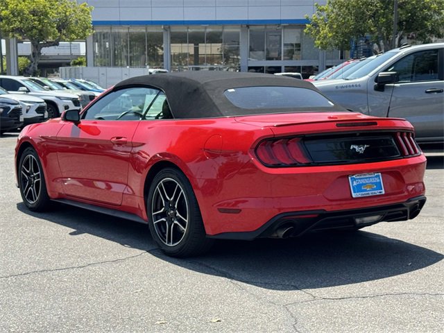 2023 Ford Mustang photo 2