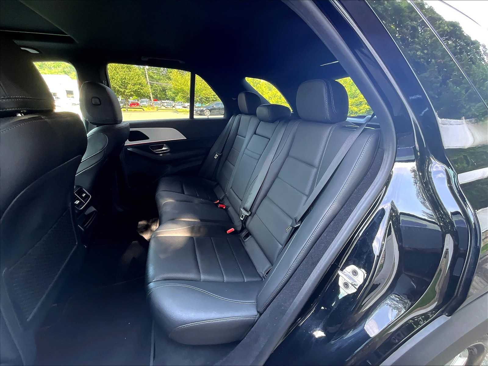 2024 Mercedes Benz GLE 450e photo 13