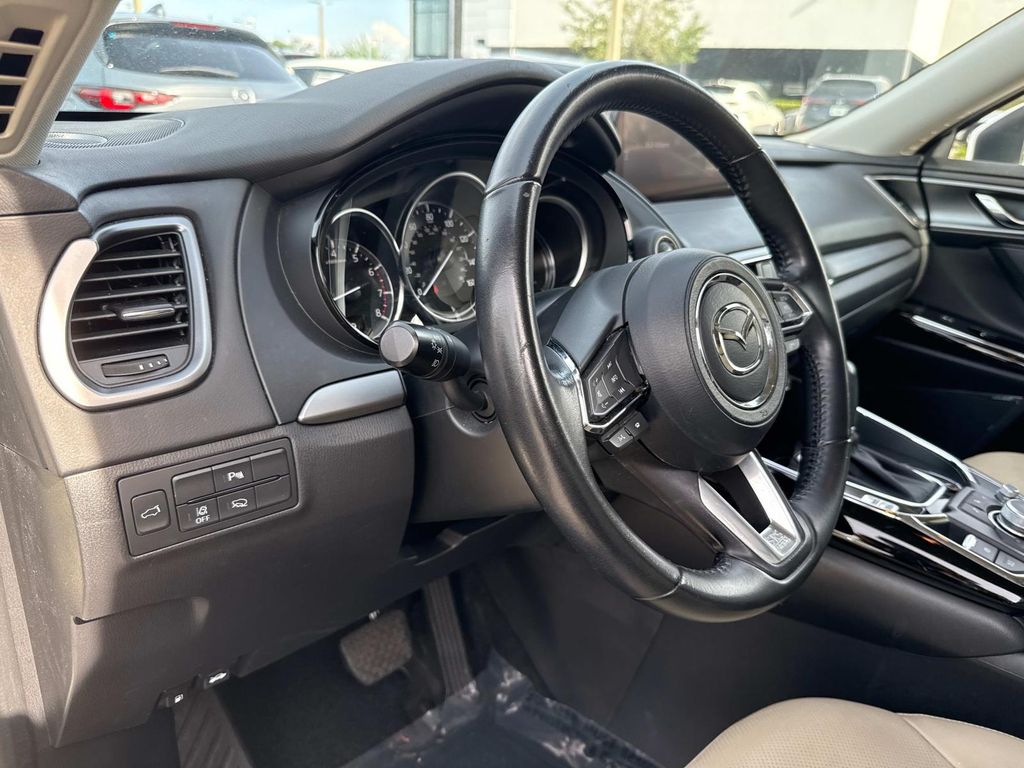 2022 Mazda CX-9 Touring photo 20