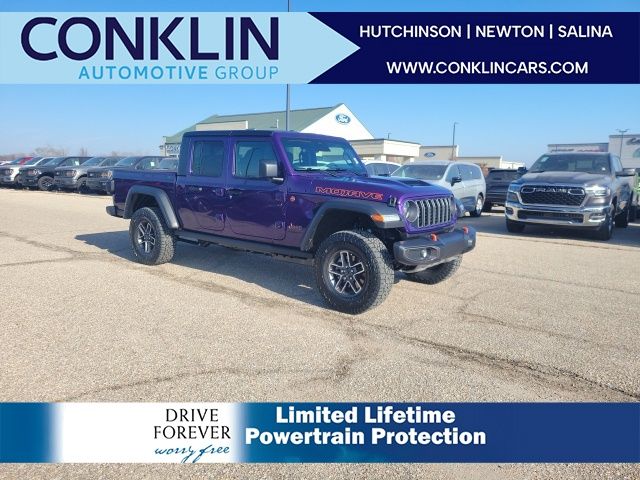 2026 Jeep Gladiator Mojave's photo