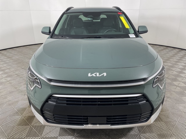 2025 Kia Niro EX photo 3