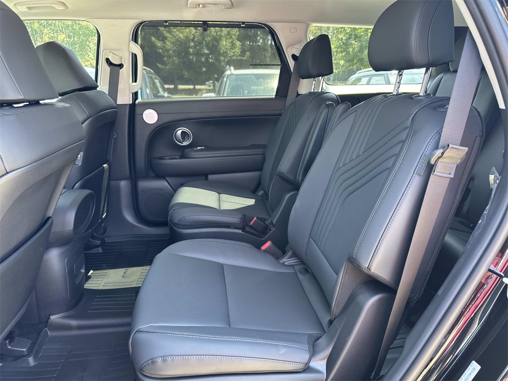 2026 Hyundai Palisade SEL photo 5