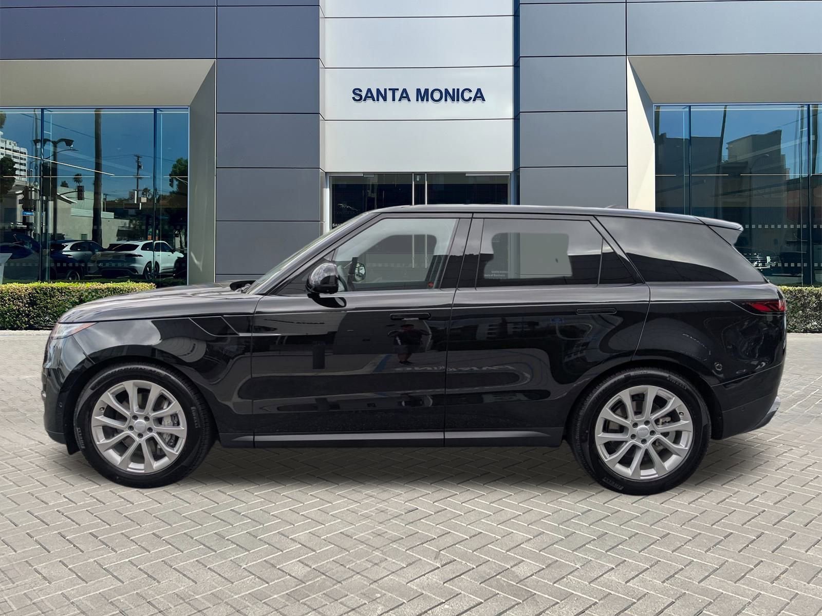 2025 Land Rover Range Rover Sport SE photo 5