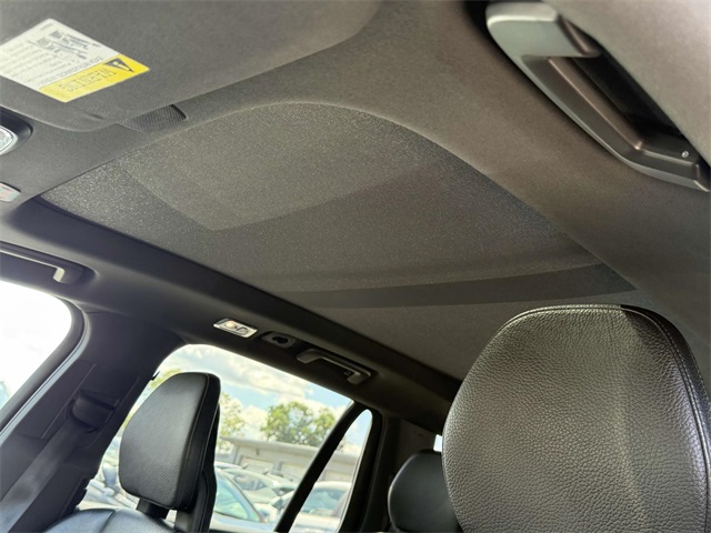 2020 Volvo XC90 T6 Momentum photo 3