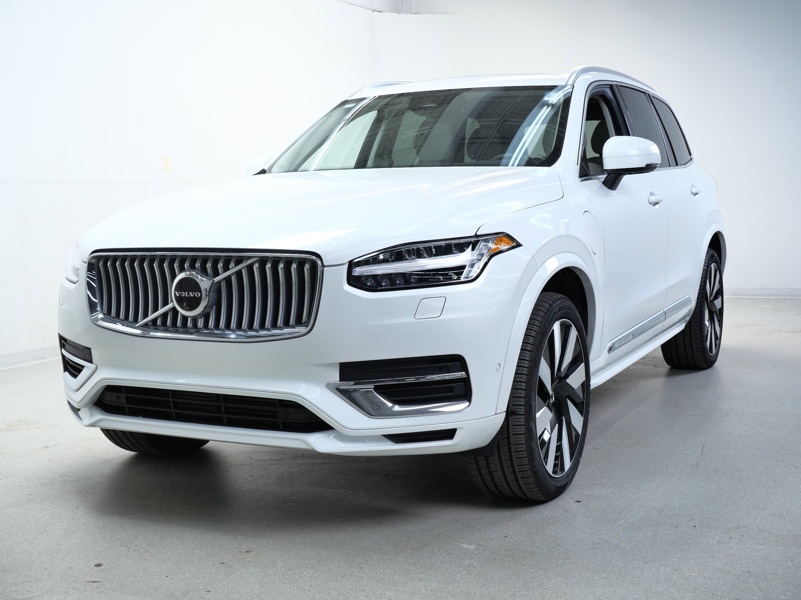 2024 Volvo XC90 Recharge Plus photo 11