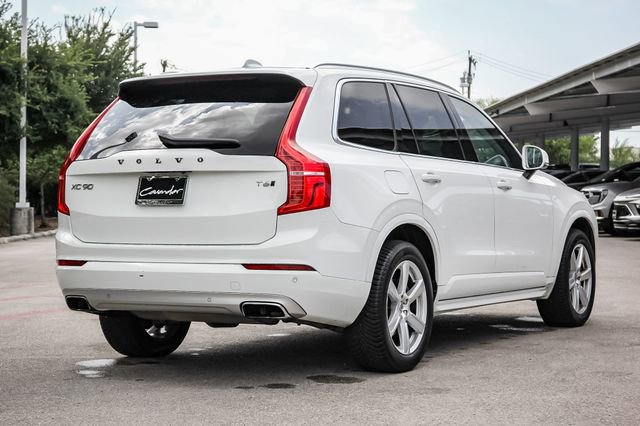 2021 Volvo XC90 Momentum photo 6