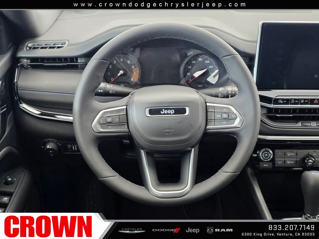 2026 Jeep Compass Latitude Altitude photo 9
