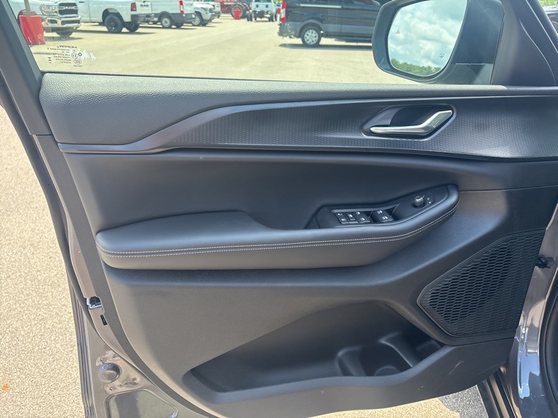 2025 Jeep Grand Cherokee Laredo X photo 20