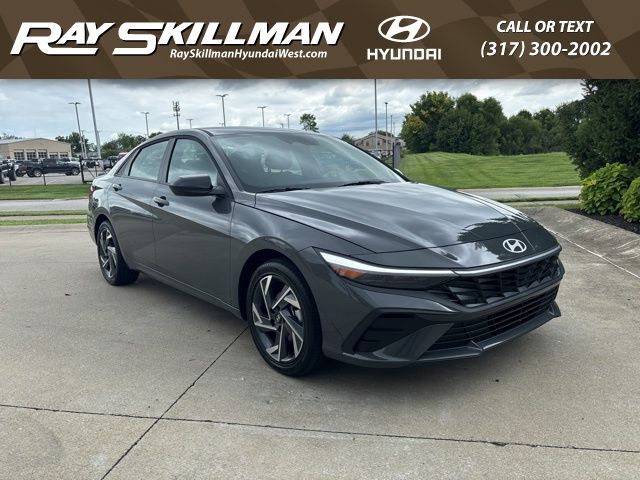 2025 Hyundai Elantra SEL's photo