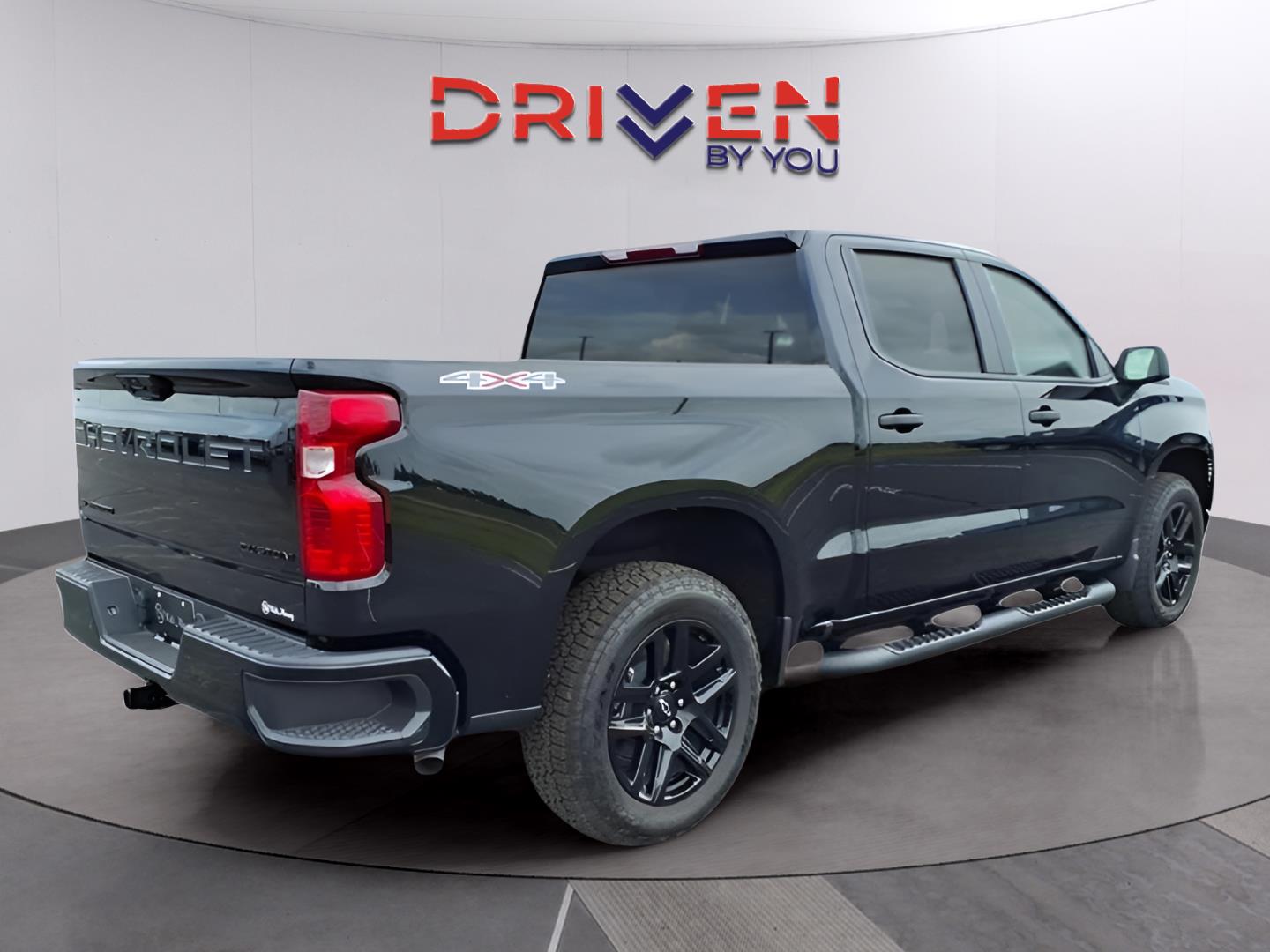 2026 Chevrolet Silverado 1500 Custom photo 4