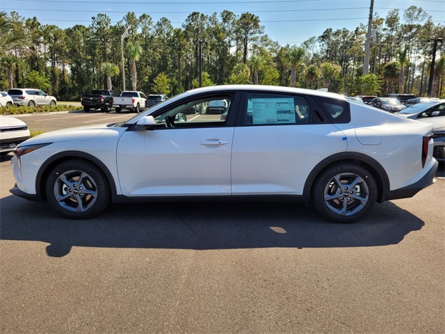 2025 Kia K4 LXS photo 4