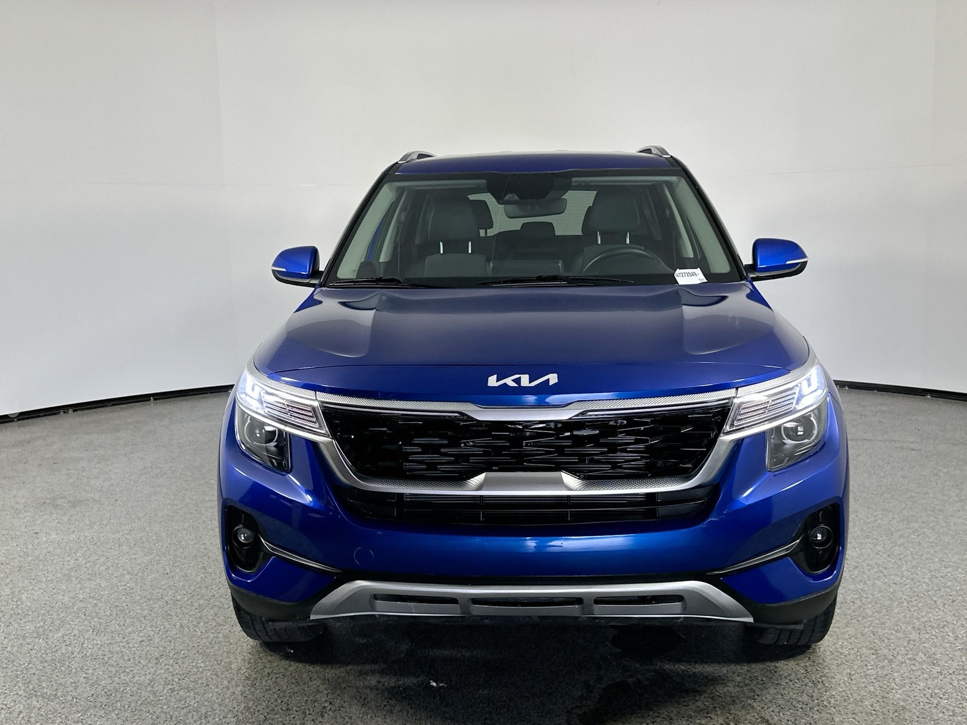2022 Kia Seltos S photo 2
