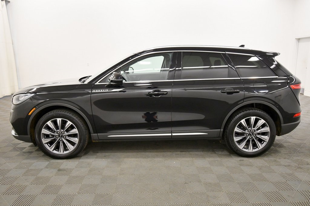 2022 Lincoln Corsair Reserve photo 3