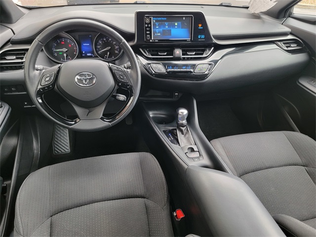 2018 Toyota C-HR XLE photo 27