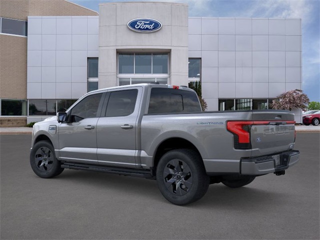 2025 Ford F-150 Lightning Lariat photo 2