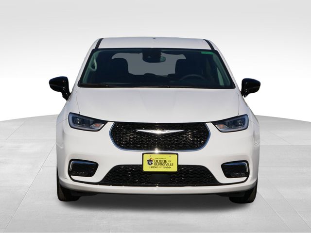 Used 2024 Chrysler Pacifica Touring L with VIN 2C4RC1BG9RR108232 for sale in Burnsville, Minnesota