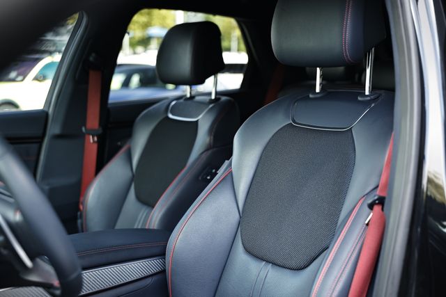 2023 Genesis GV70 2.5T Sport Prestige photo 21