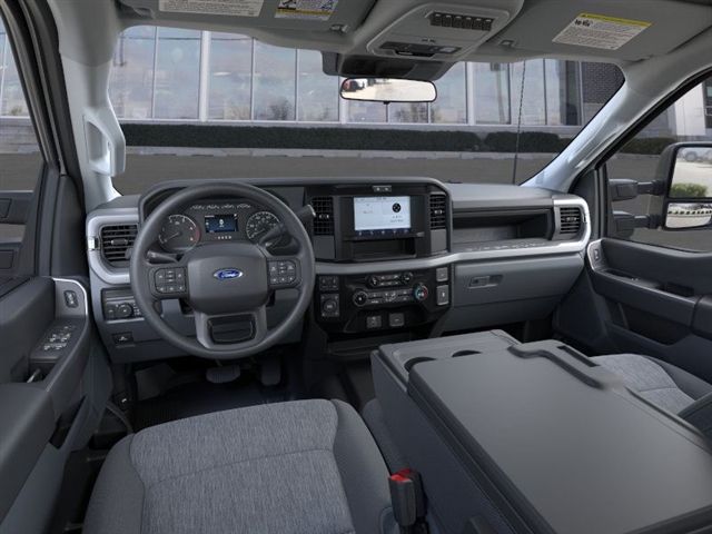 2026 Ford F-350 XL photo 9