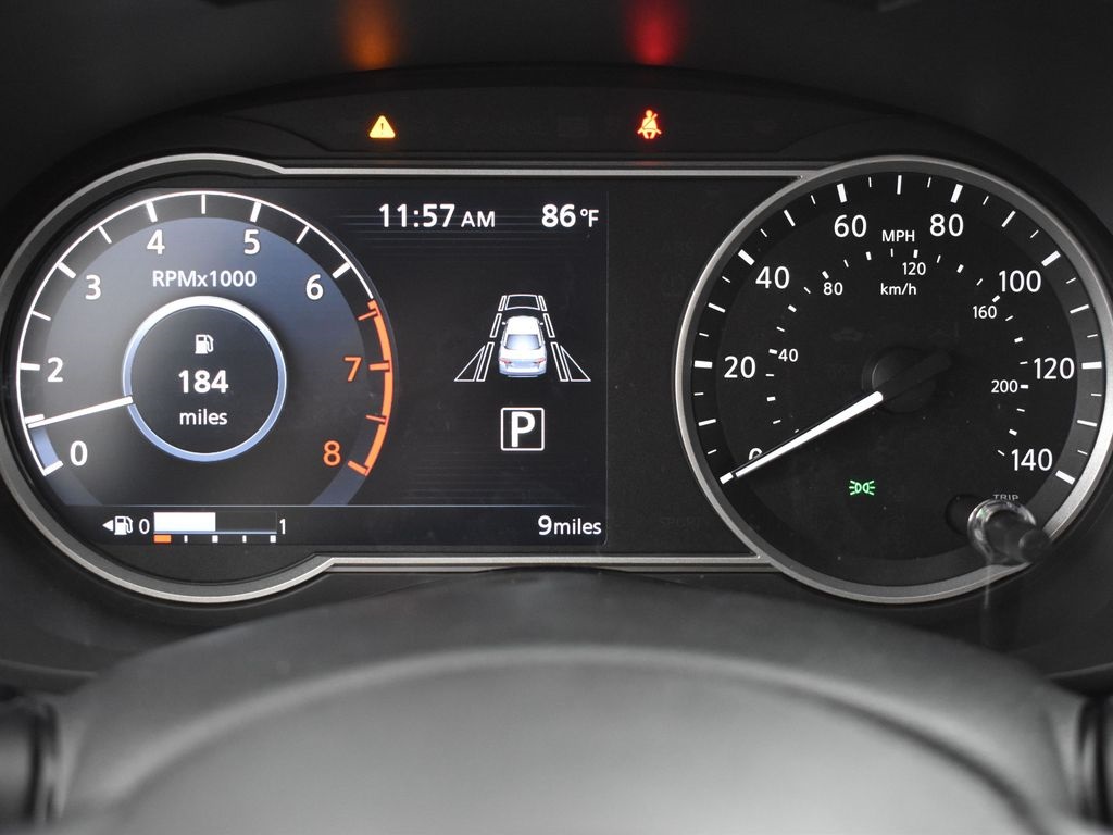 2025 Nissan Versa 1.6 SV photo 29