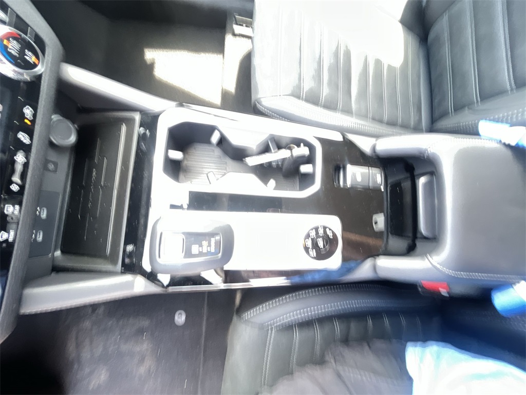 2025 Mitsubishi Outlander SE photo 20