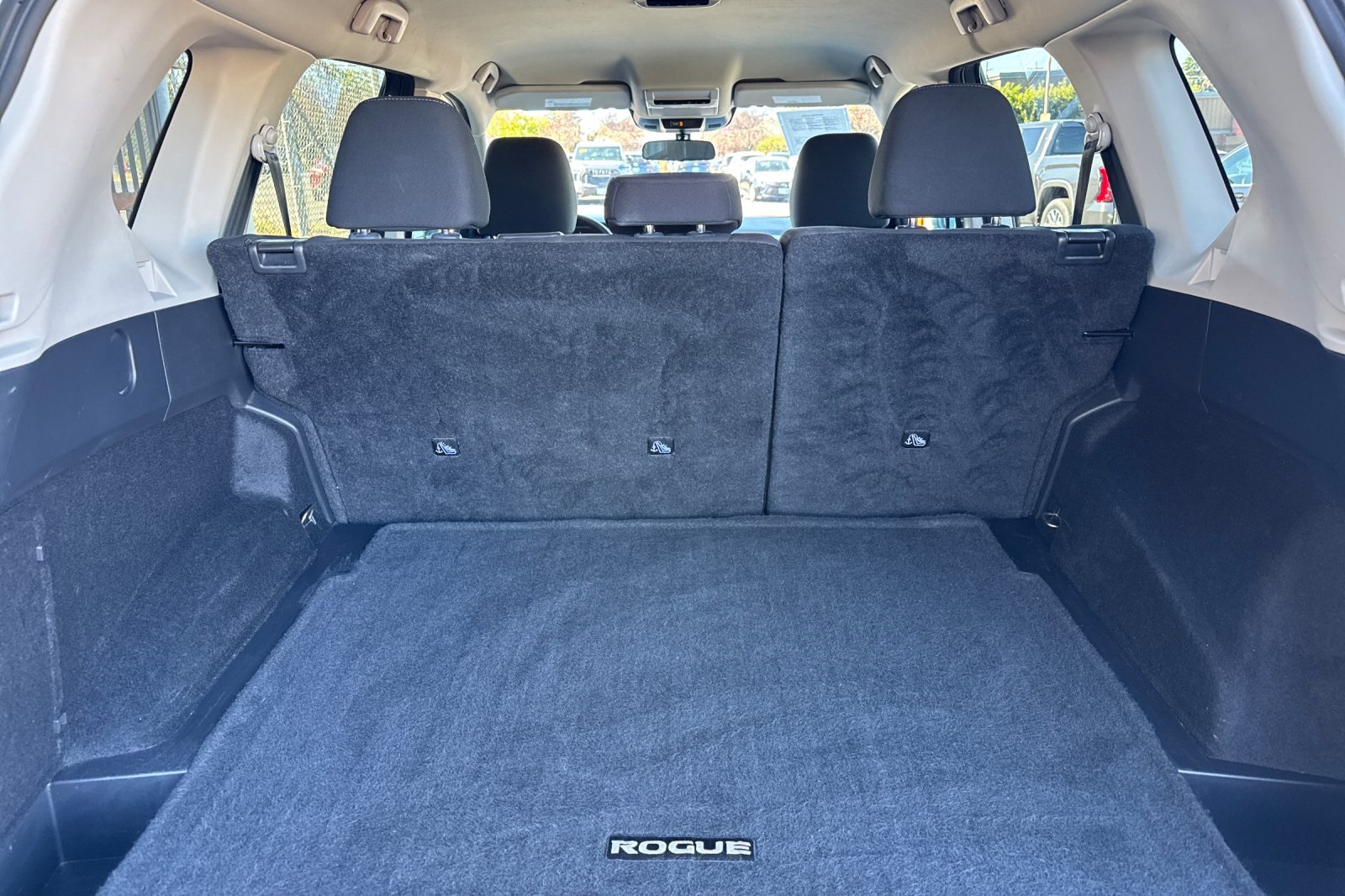 2024 Nissan Rogue S photo 14