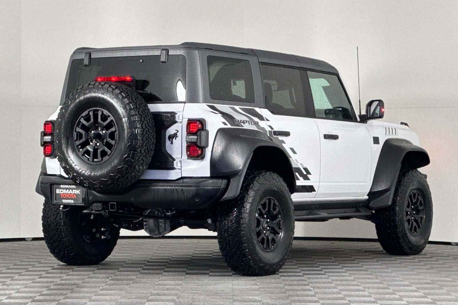 Image of Ford Bronco Raptor 4WD