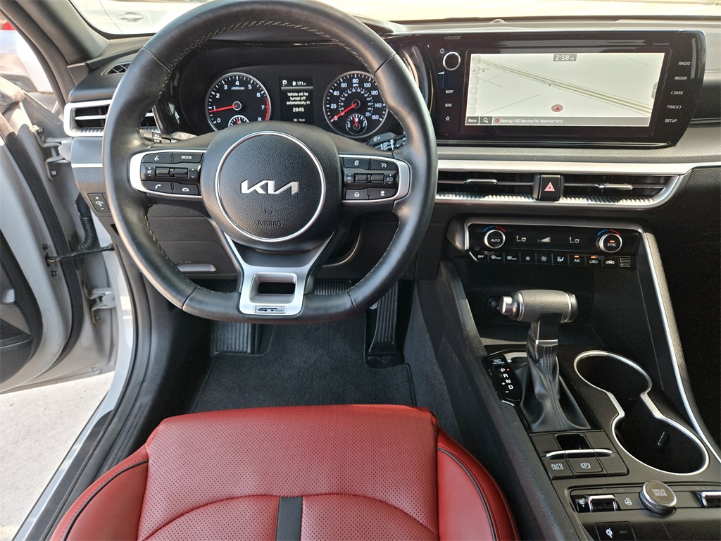 2024 Kia K5 GT-Line photo 12