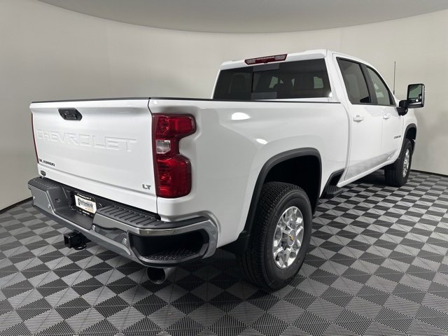 2026 Chevrolet Silverado 2500HD LT photo 2