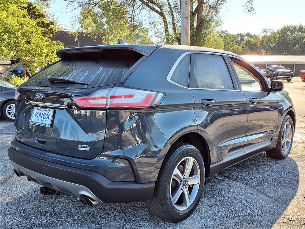2019 Ford Edge SEL photo 8