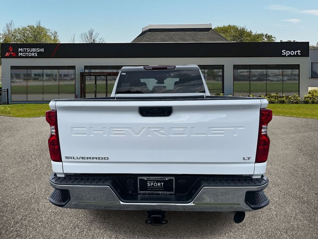 2024 Chevrolet Silverado 2500HD LT photo 4