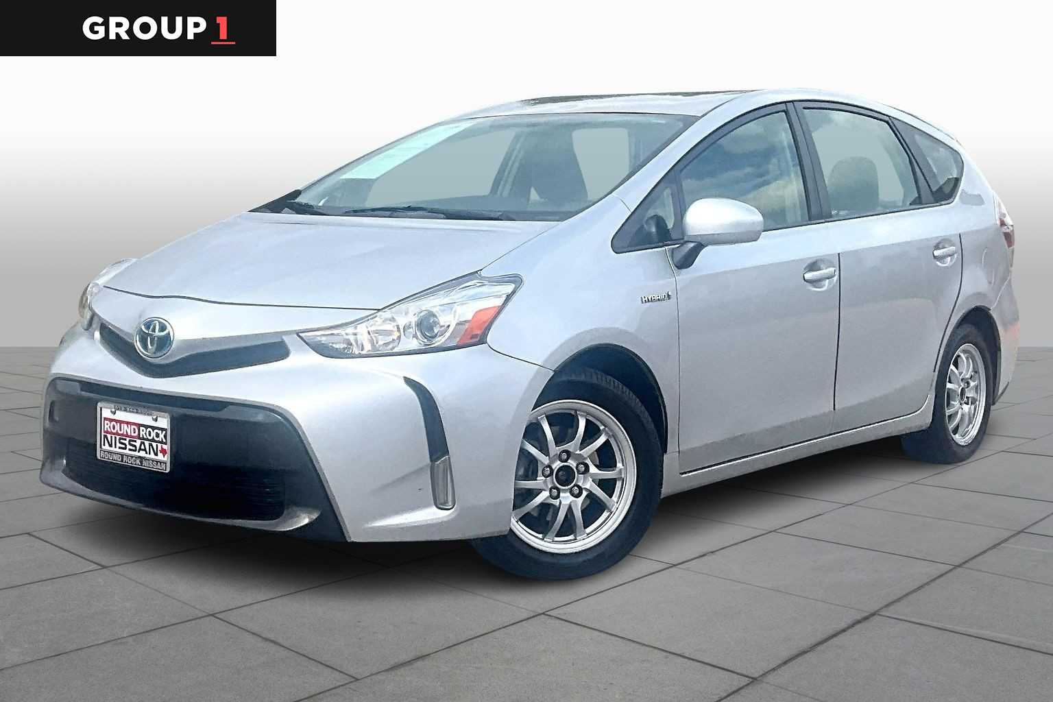 2017 Toyota Prius v Five