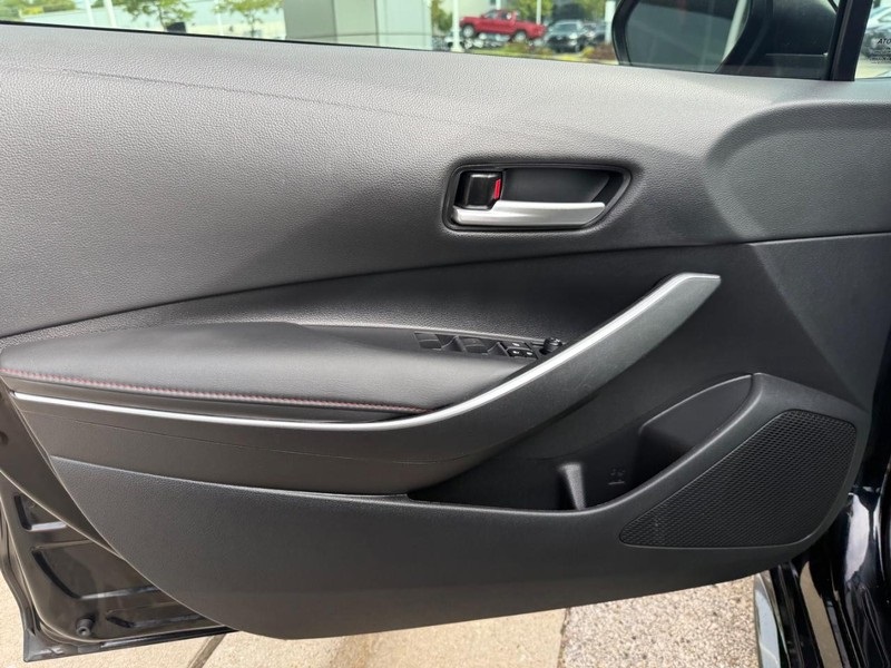 2024 Toyota Corolla SE photo 18