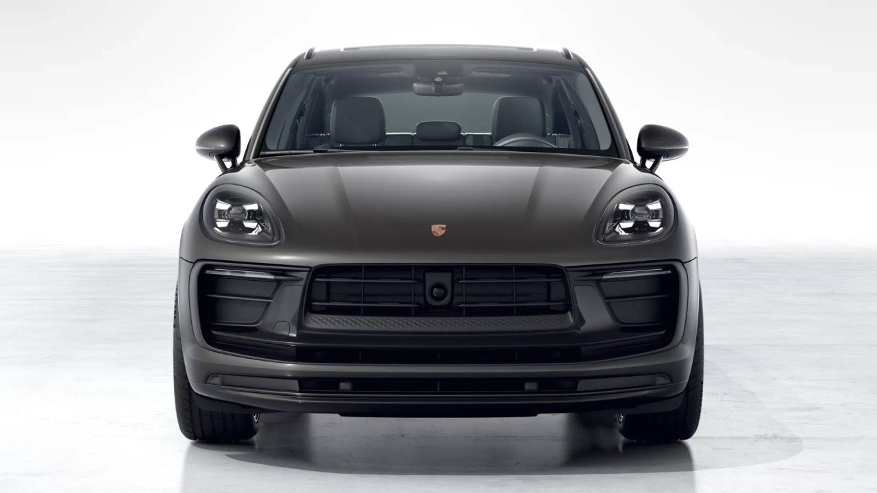 2026 Porsche Macan T photo 8