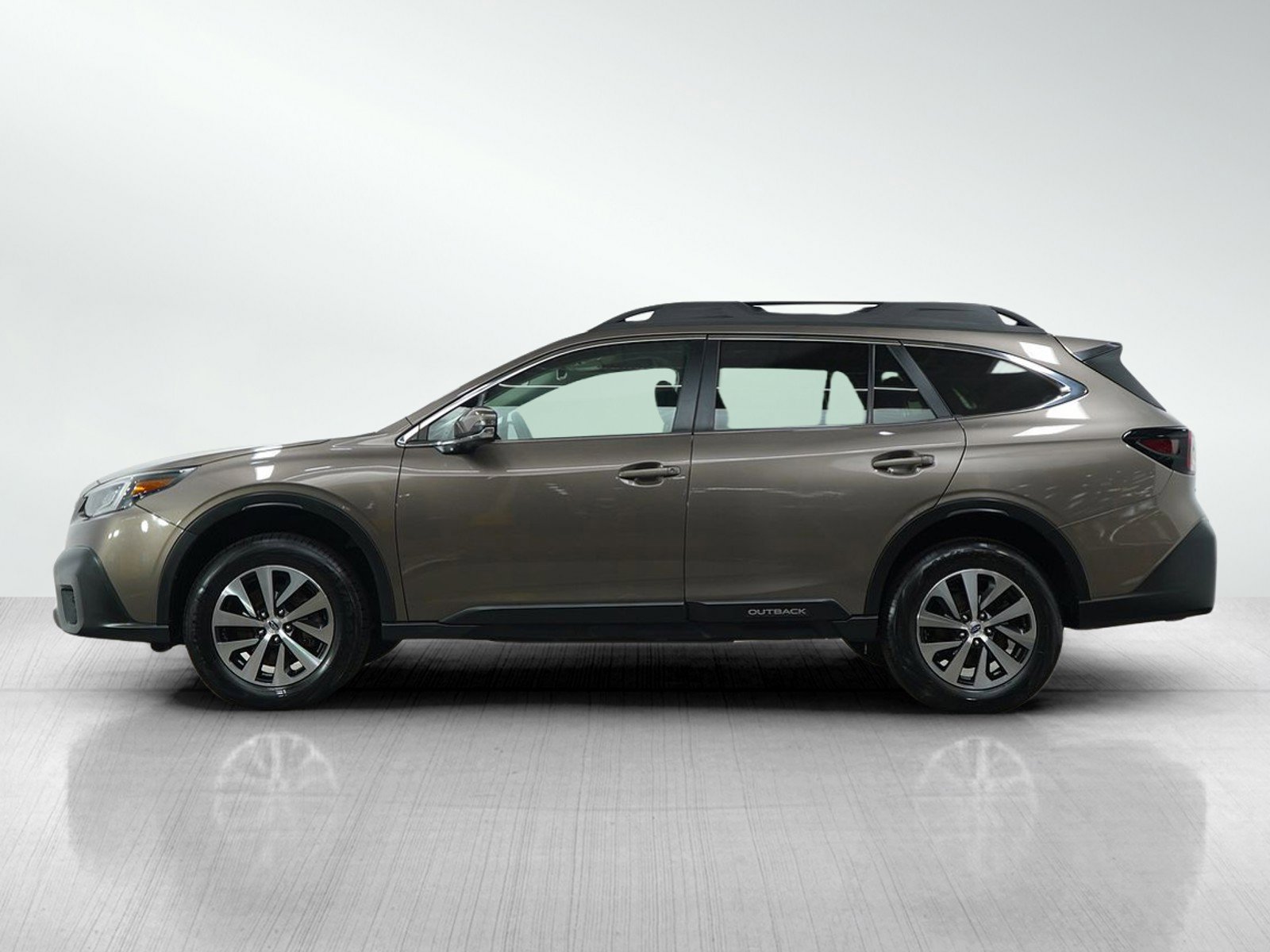 Used 2022 Subaru Outback Premium with VIN 4S4BTAFC9N3165795 for sale in Burnsville, Minnesota