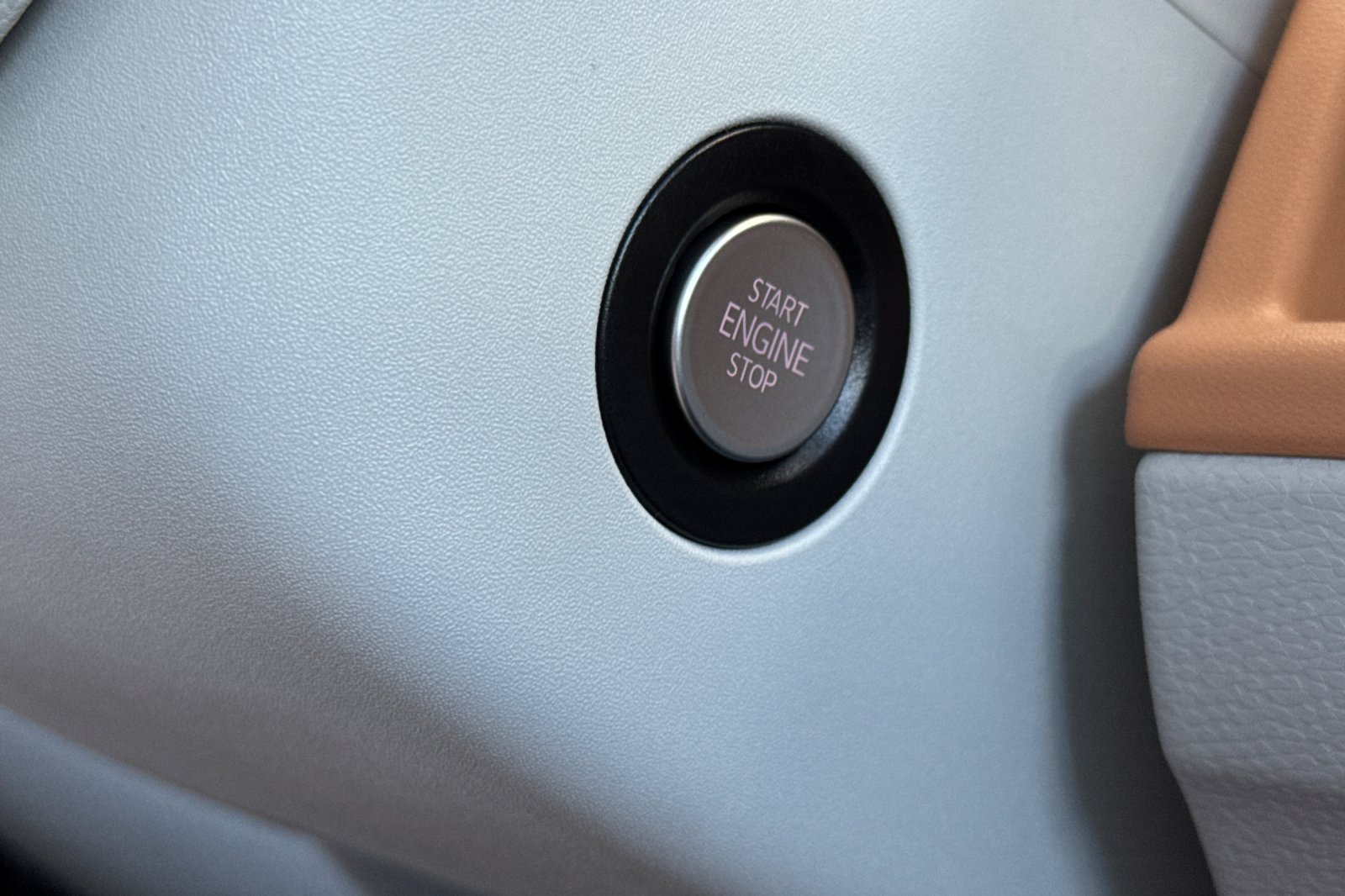 2025 Volkswagen ID. Buzz Pro Plus photo 22