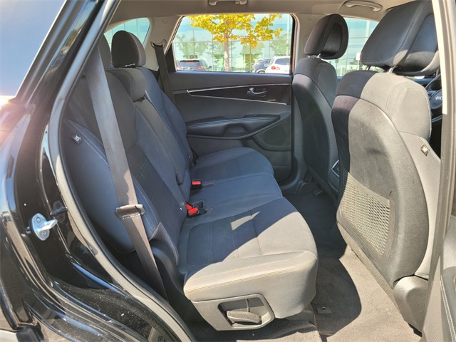 2016 Kia Sorento L photo 14