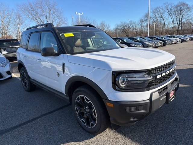 2025 Ford Bronco Sport Outer Banks's photo