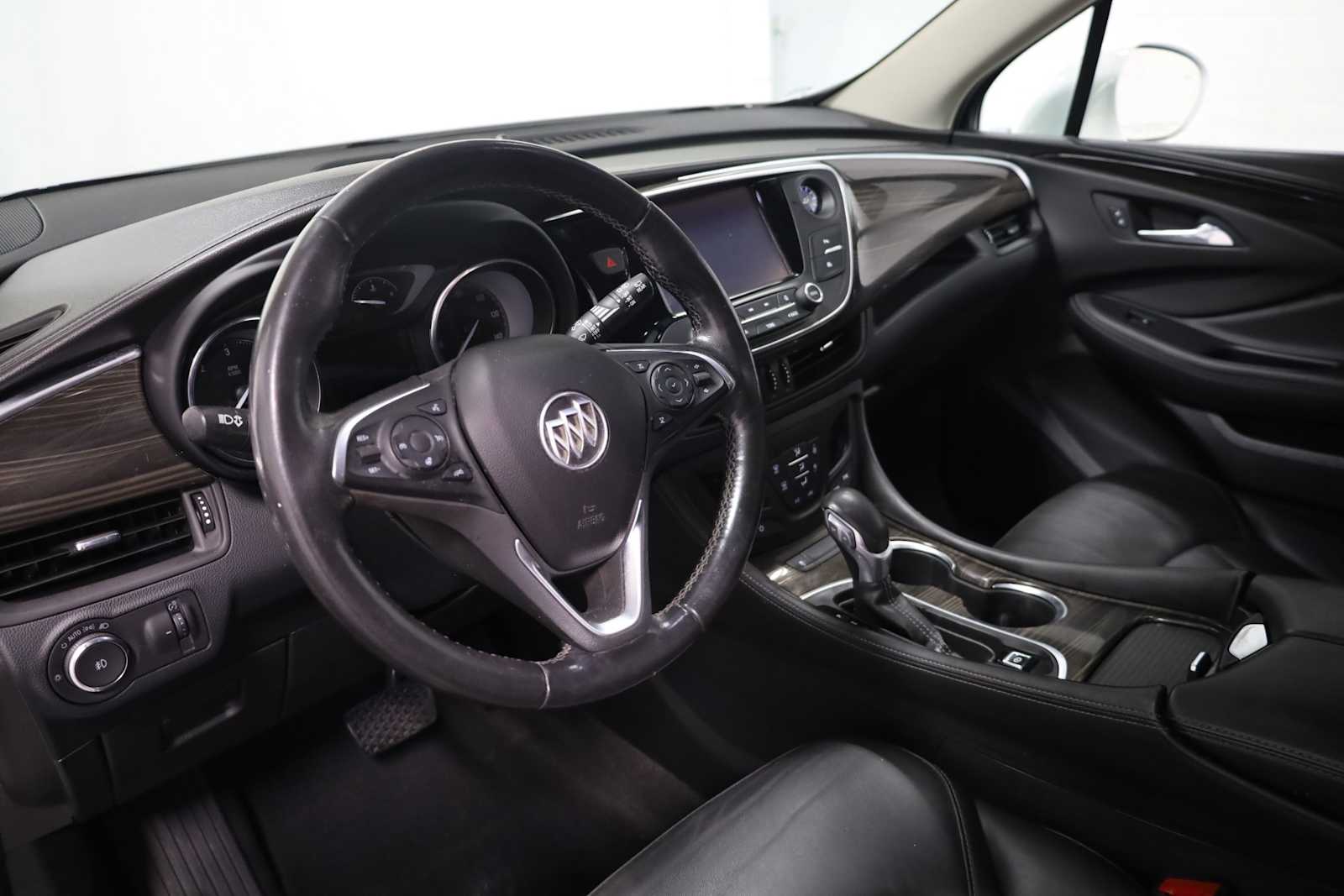 2019 Buick Envision Essence photo 3