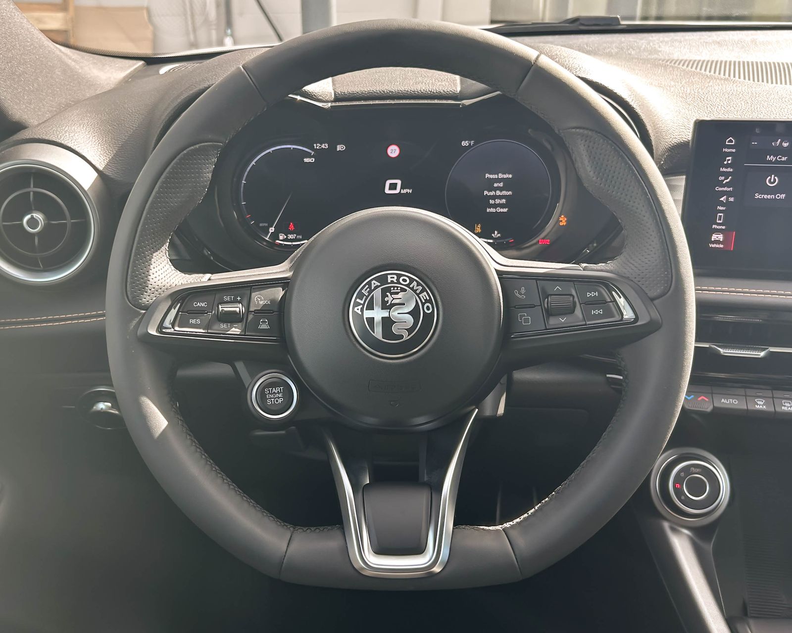 2025 Alfa Romeo Tonale photo 11