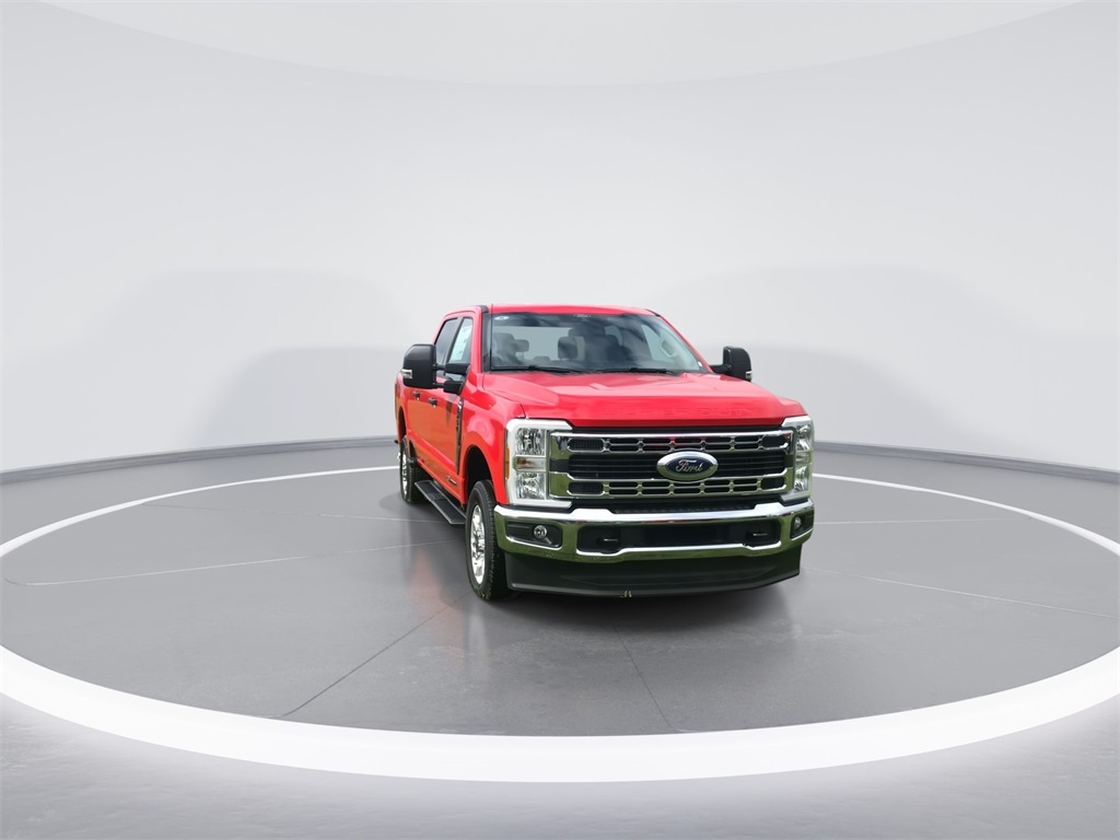 2025 Ford F-250 XLT photo 3