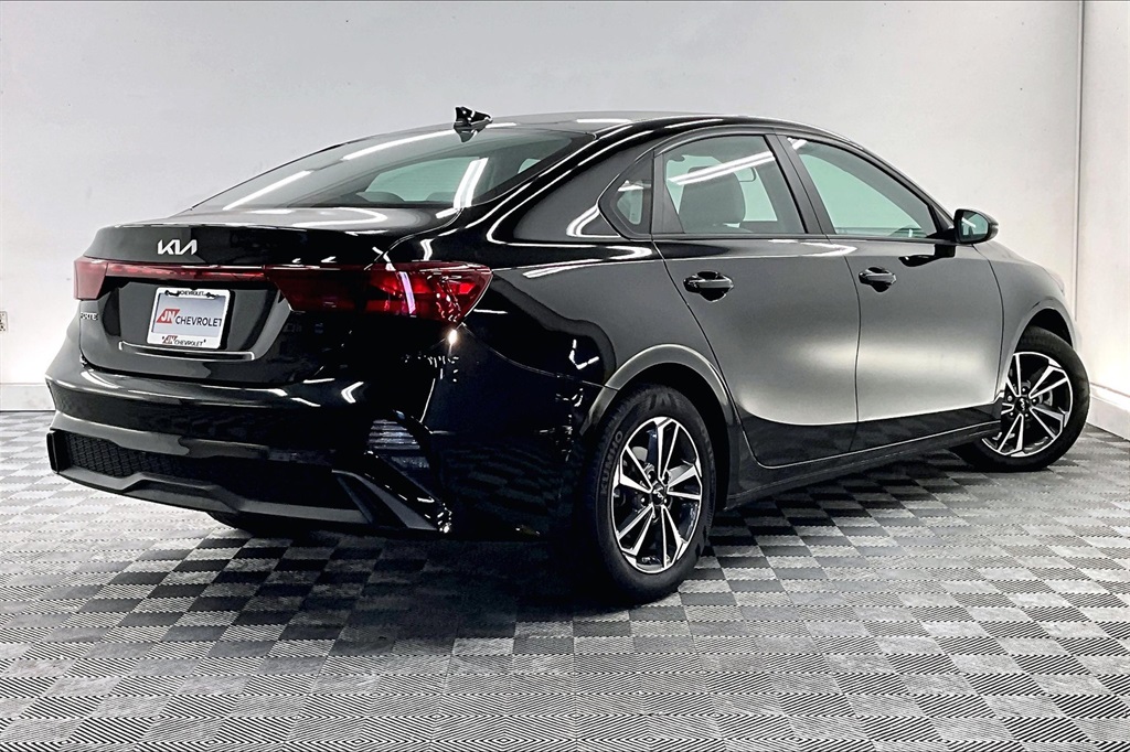 2023 Kia Forte LXS photo 11
