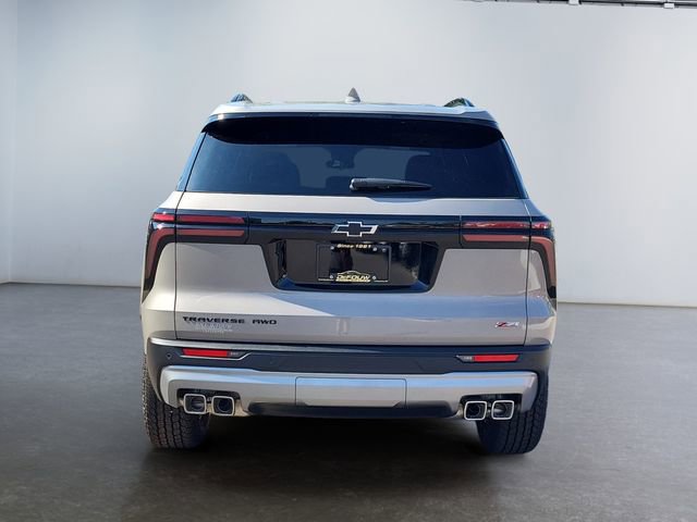 2026 Chevrolet Traverse Z71 photo 2
