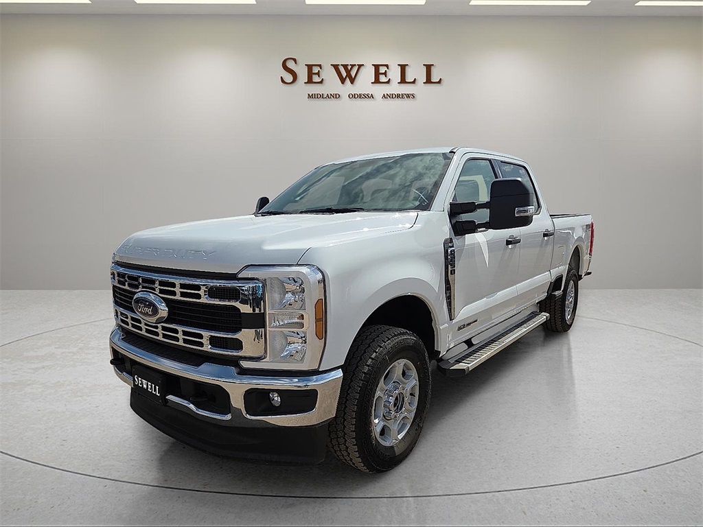 2025 Ford F-250 Super Duty XLT's photo