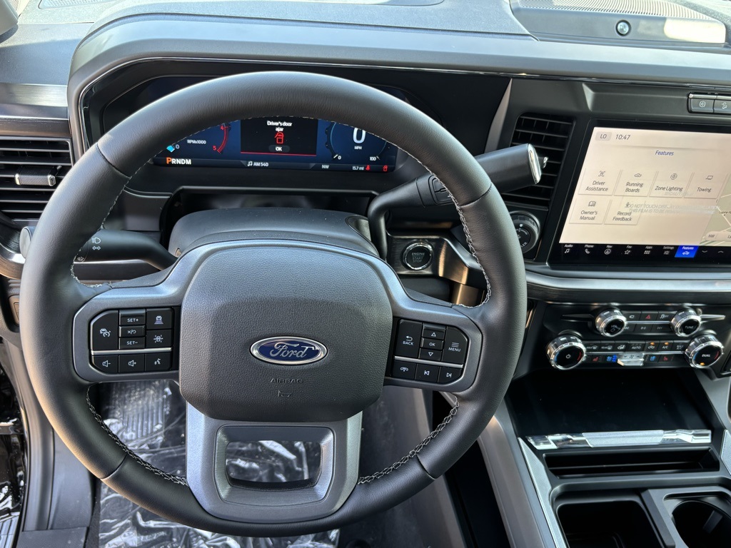 2025 Ford F-350 Lariat photo 15