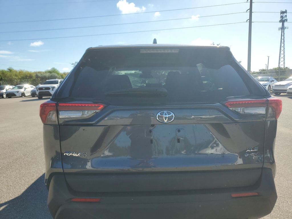 2025 Toyota RAV4 Hybrid XLE photo 12