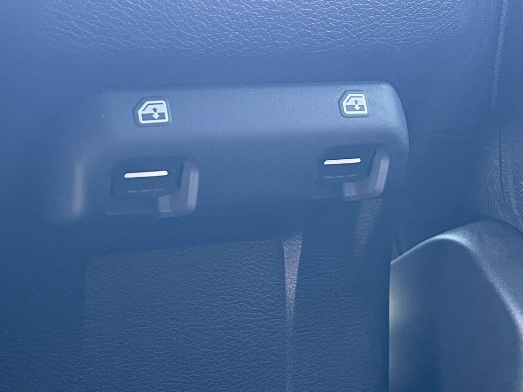 2023 Jeep Wrangler Sport S photo 10