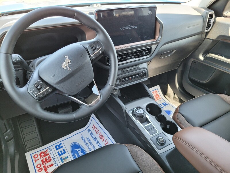 2025 Ford Bronco Sport Outer Banks photo 7