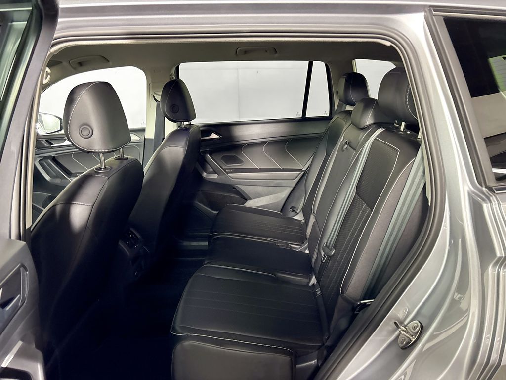 2024 Volkswagen Tiguan SE Wolfsburg Edition photo 19